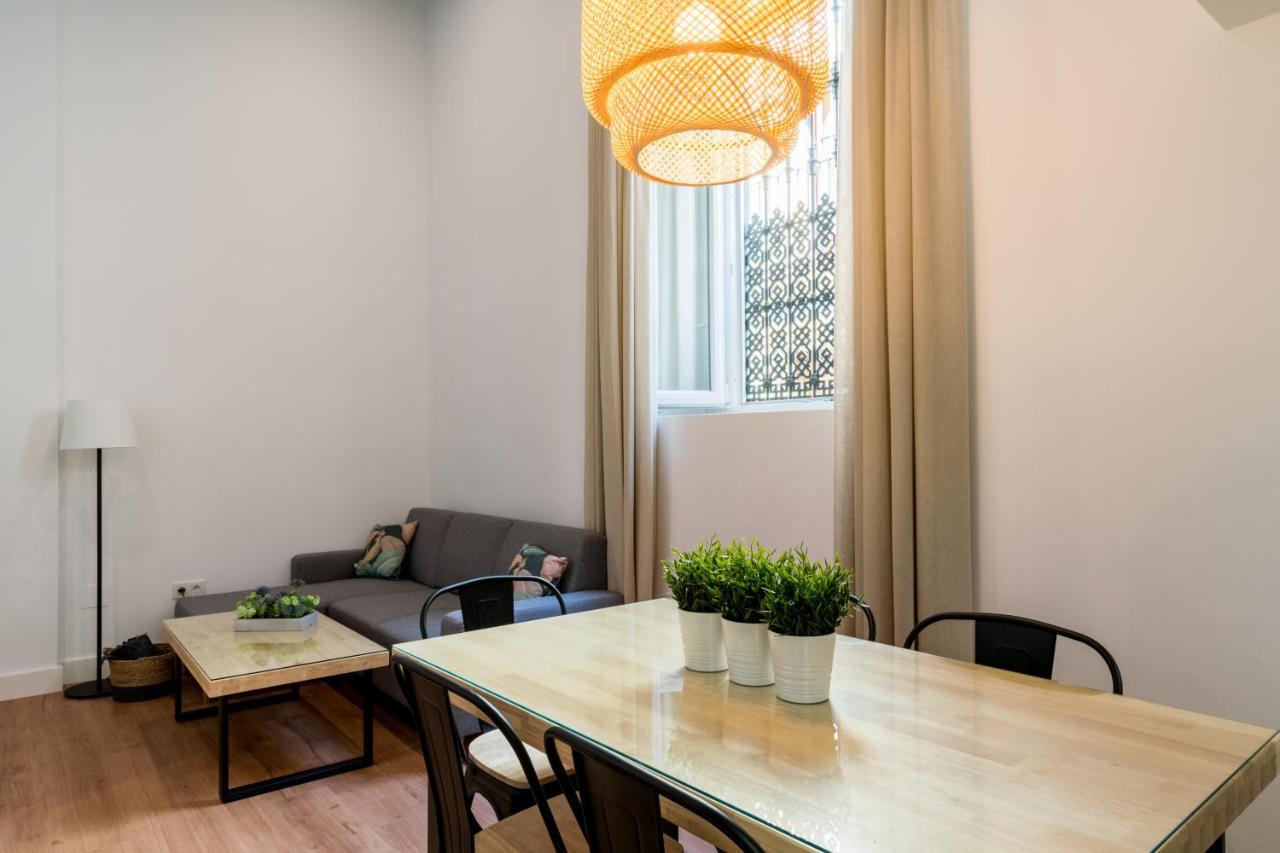 Apartamentos Leoncillos Sevilla Exteriör bild