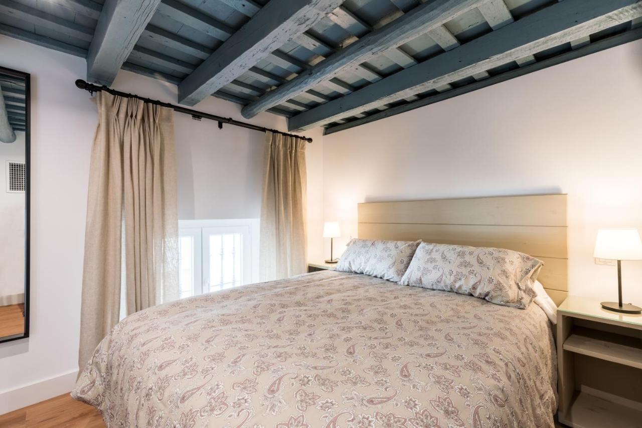 Apartamentos Leoncillos Sevilla Exteriör bild
