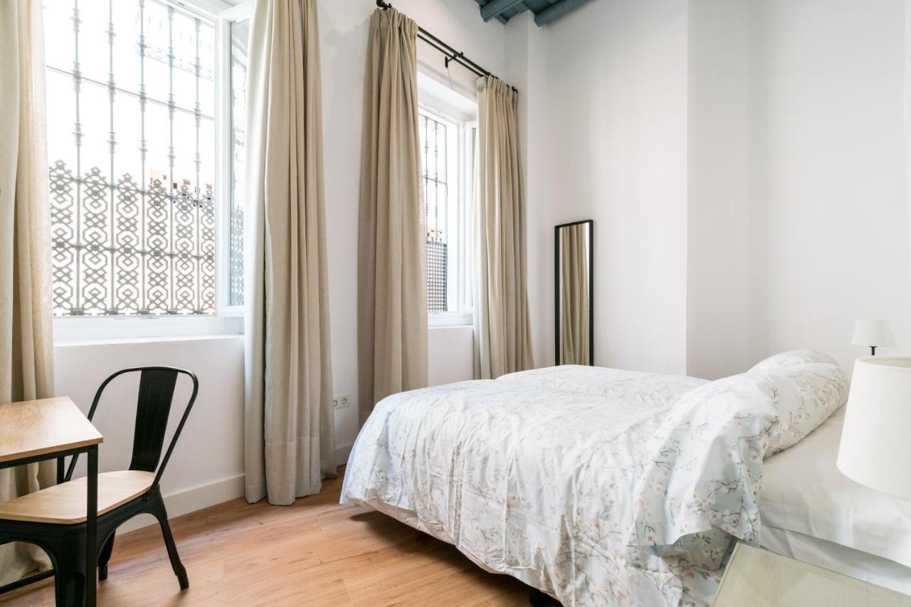 Apartamentos Leoncillos Sevilla Exteriör bild