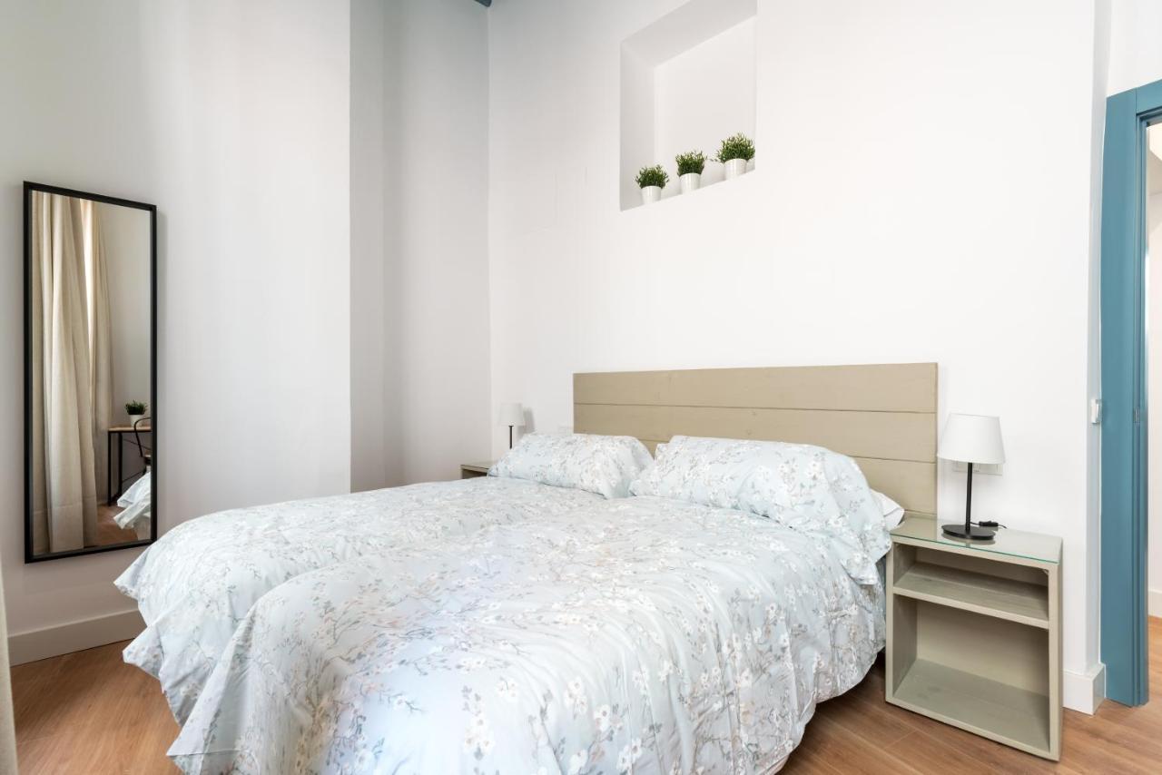 Apartamentos Leoncillos Sevilla Exteriör bild