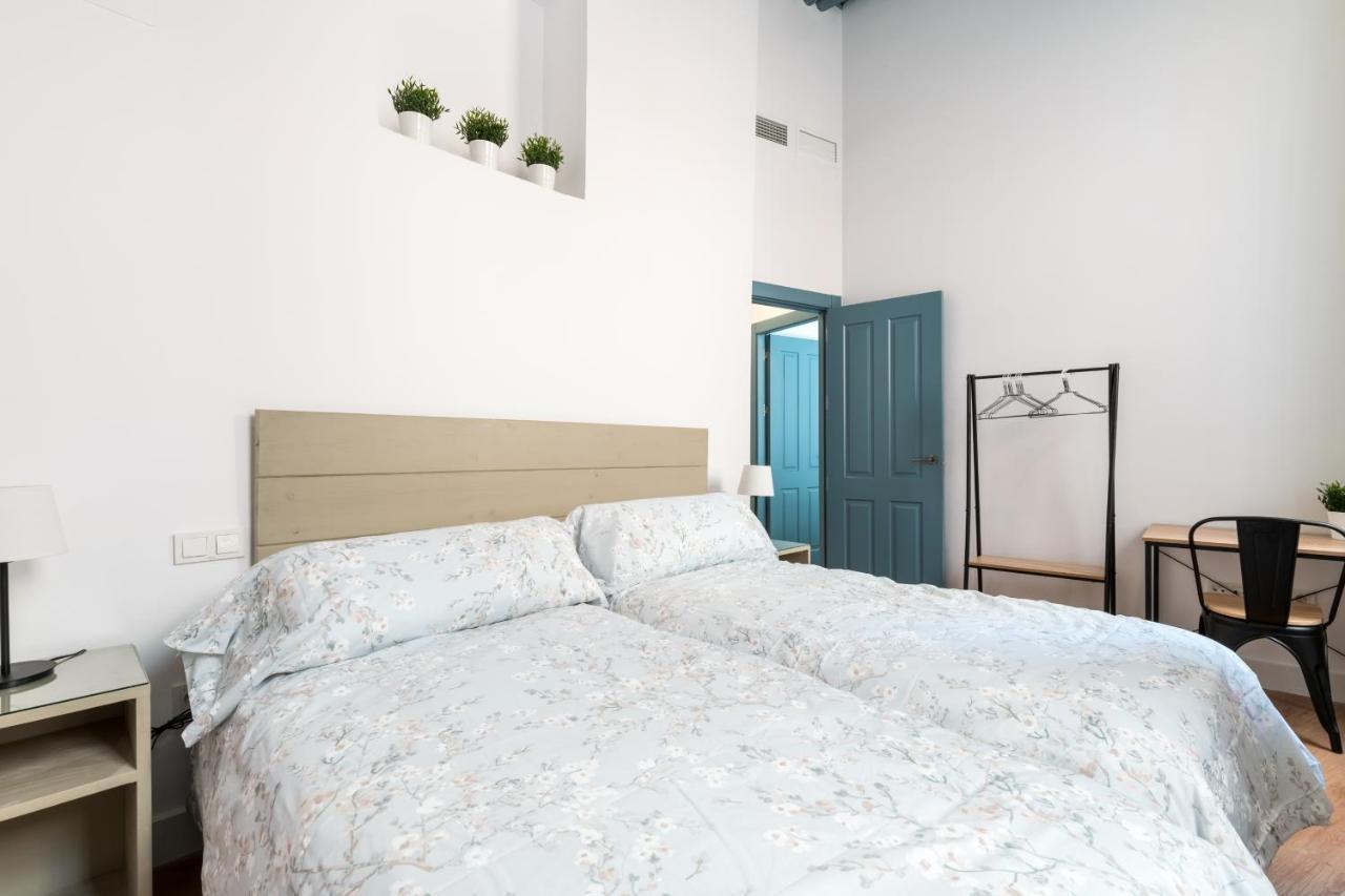 Apartamentos Leoncillos Sevilla Exteriör bild