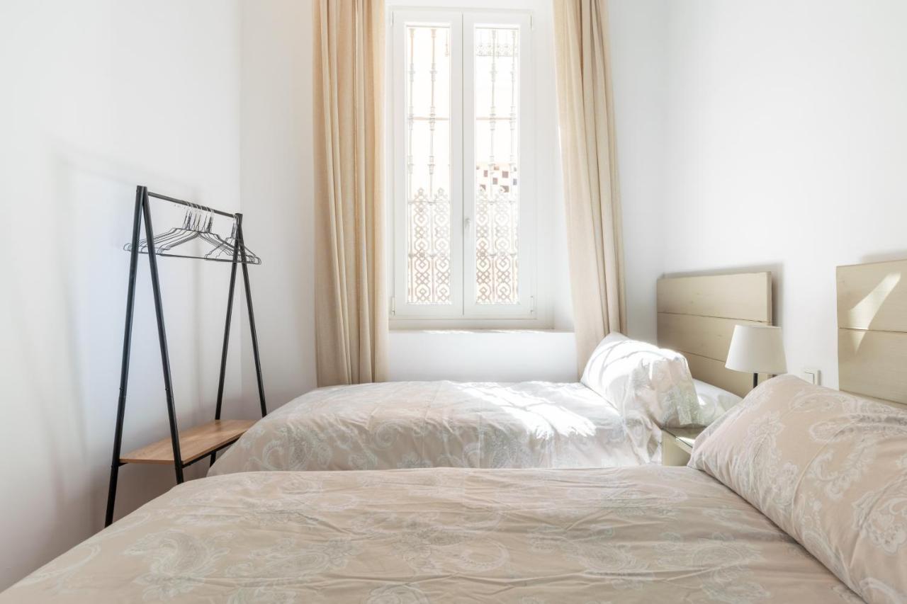 Apartamentos Leoncillos Sevilla Exteriör bild